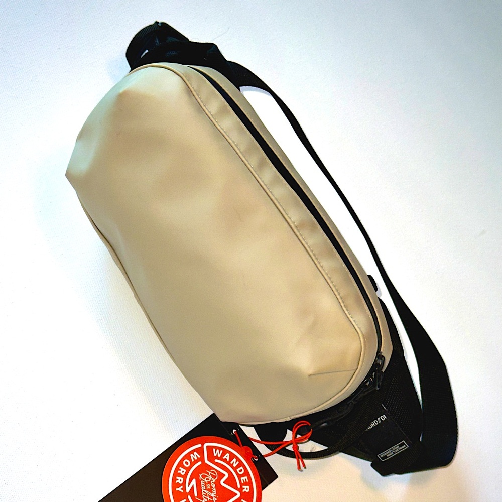 Wandrd D1 Fanny Pack Yuma Tan